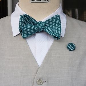 Bowtie & pocket square